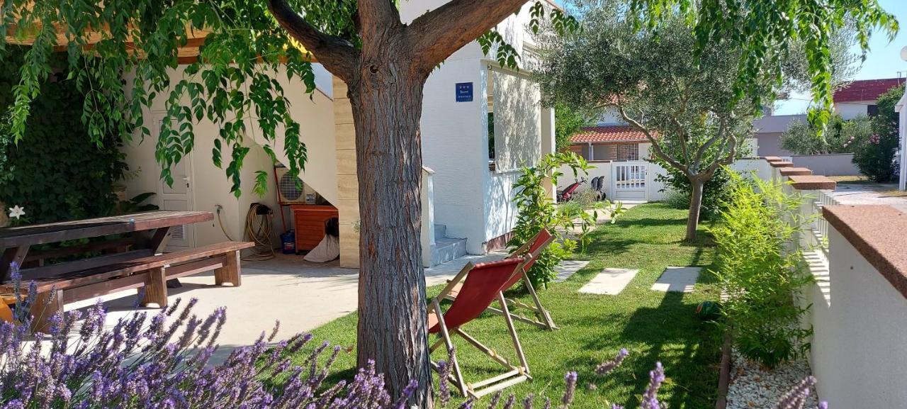 Apartman Raus Sabunike Privlaka  Exteriör bild